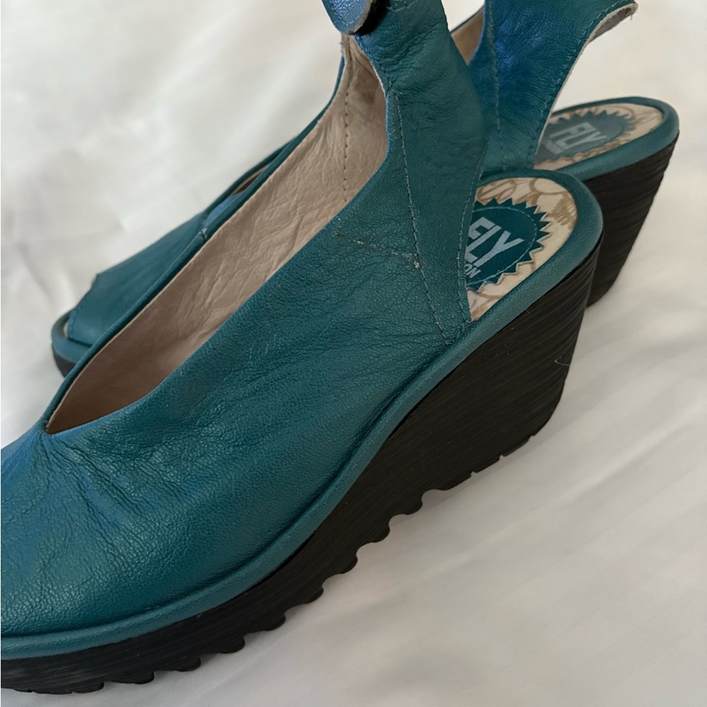 Fly London Sandals Like New - Picture 12 of 13